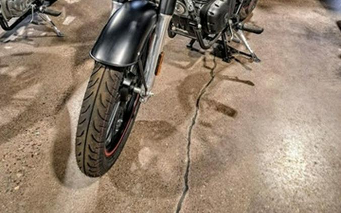 2022 Royal Enfield Classic 350 Dark Stealth Black