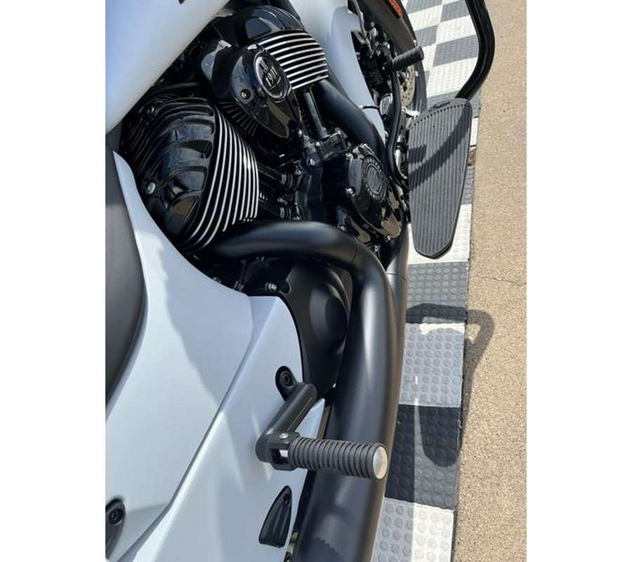 2024 Indian Motorcycle® Chieftain® Dark Horse® Ghost White Metallic Smoke