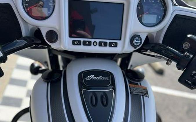 2024 Indian Motorcycle® Chieftain® Dark Horse® Ghost White Metallic Smoke