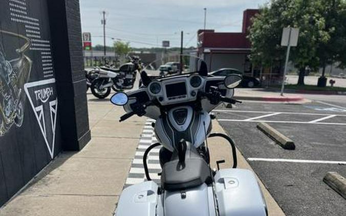 2024 Indian Motorcycle® Chieftain® Dark Horse® Ghost White Metallic Smoke