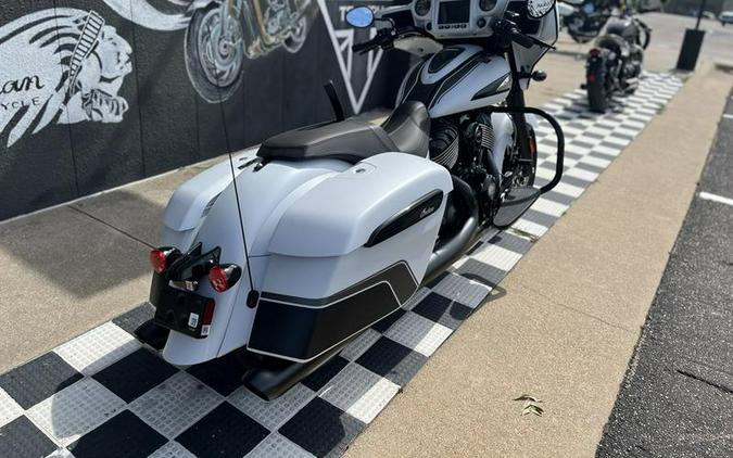 2024 Indian Motorcycle® Chieftain® Dark Horse® Ghost White Metallic Smoke