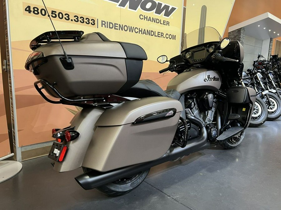 2025 Indian Motorcycle® Roadmaster® PowerPlus Dark Horse® Nara Bronze Smoke
