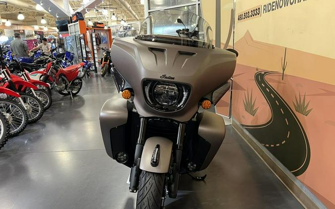 2025 Indian Motorcycle® Roadmaster® PowerPlus Dark Horse® Nara Bronze Smoke