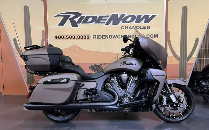 2025 Indian Motorcycle® Roadmaster® PowerPlus Dark Horse® Nara Bronze Smoke