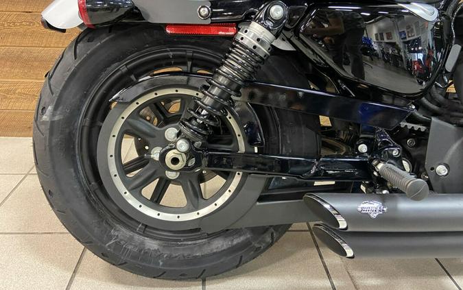 2020 Harley-Davidson® Iron 1200™ Barracuda Silver XL1200NS