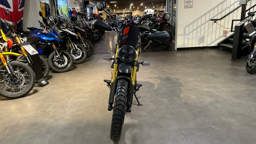 2026 Triumph Scrambler 400 XC