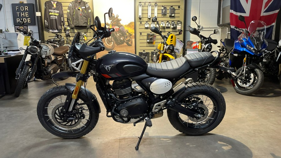 2026 Triumph Scrambler 400 XC