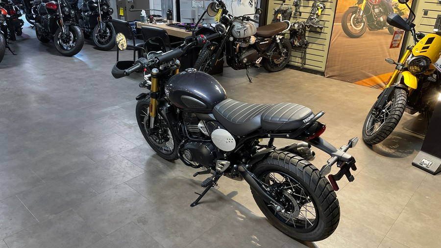 2026 Triumph Scrambler 400 XC