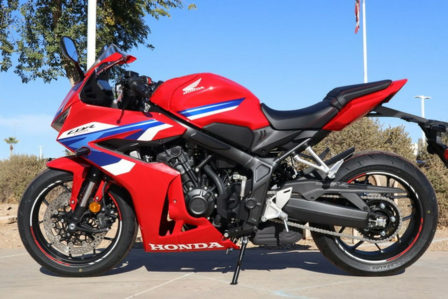 2026 Honda CBR650R E-Clutch
