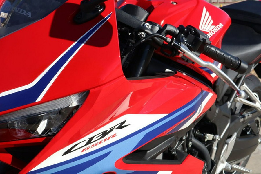 2026 Honda CBR650R E-Clutch