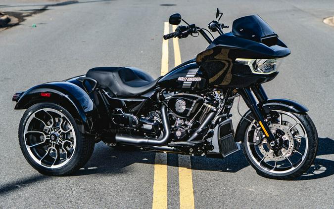 FLTRT 2026 Road Glide 3
