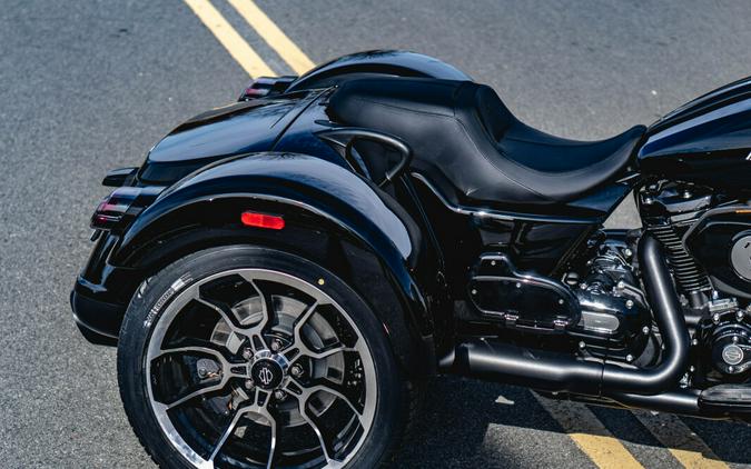 FLTRT 2026 Road Glide 3