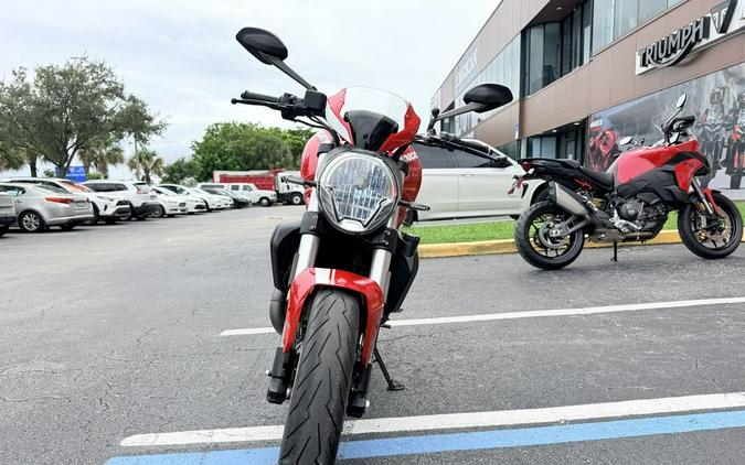 2017 Ducati Monster 821 Red
