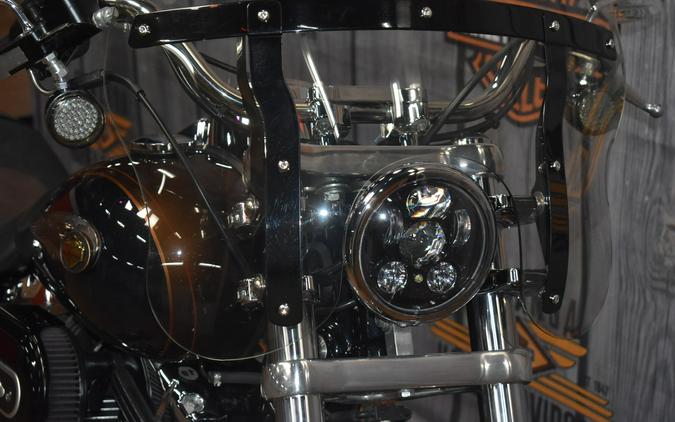 FXDC 2013 Super Glide® Custom