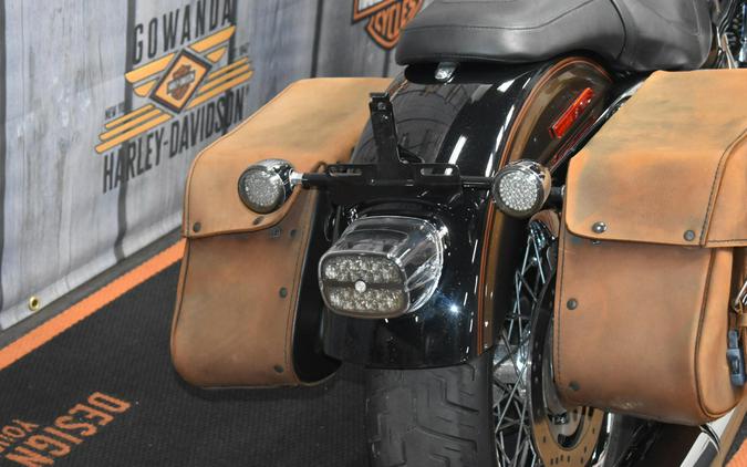 FXDC 2013 Super Glide® Custom