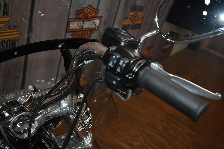 FXDC 2013 Super Glide® Custom