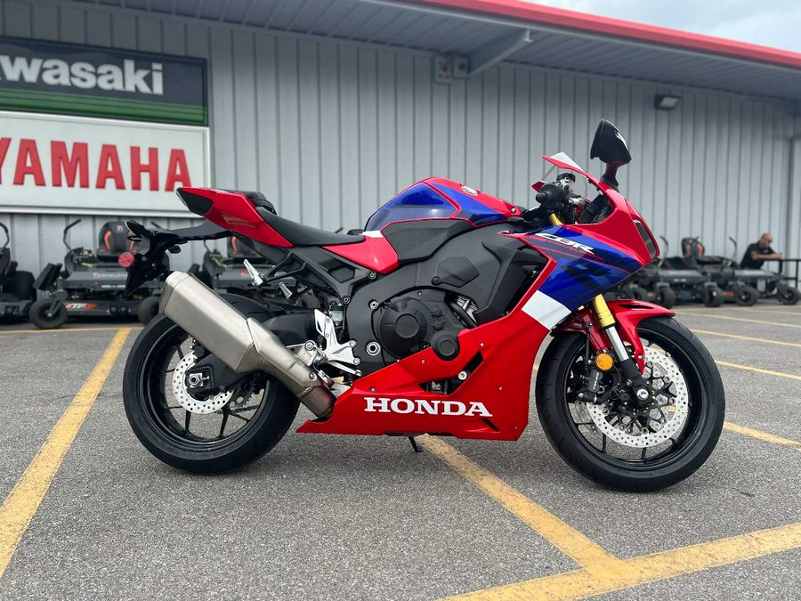 2023 Honda CBR1000RR Base