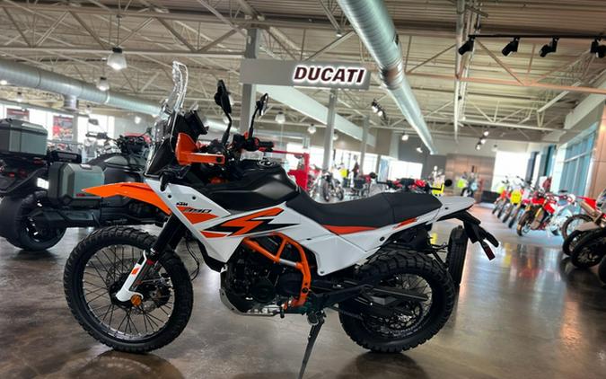 2026 KTM Adventure 390 R