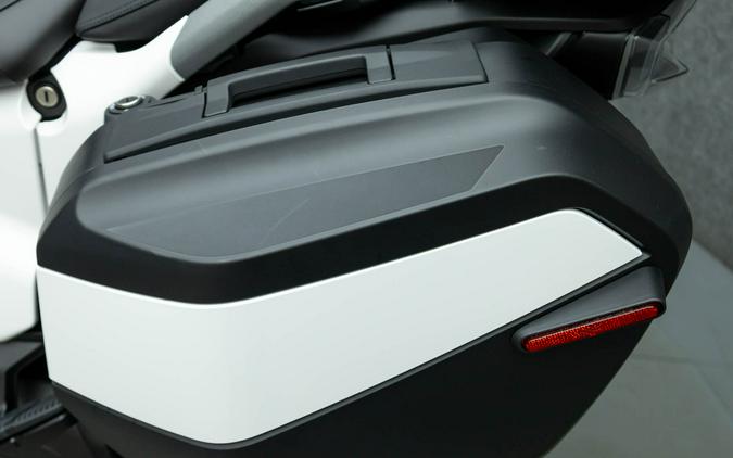 2026 BMW R1300RT