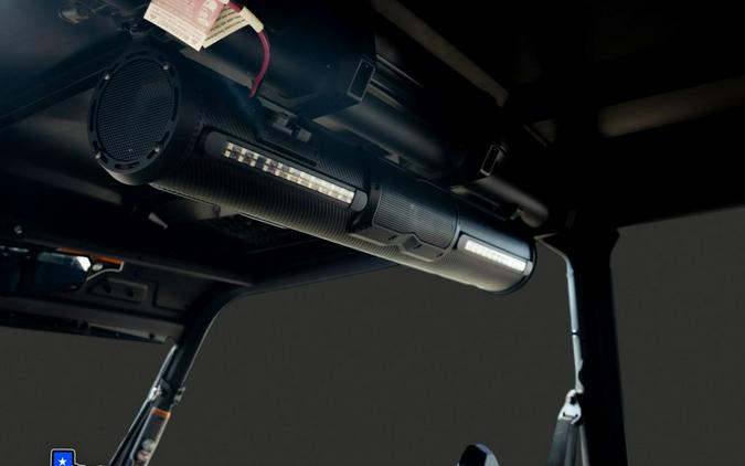 2024 Can-Am® Defender MAX XT HD10