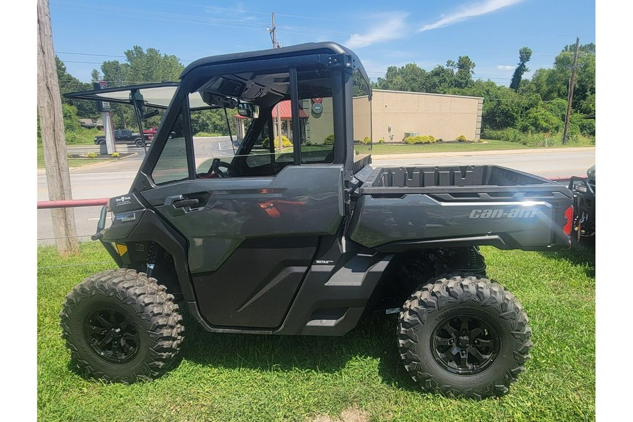 2024 Can-Am Defender Limited