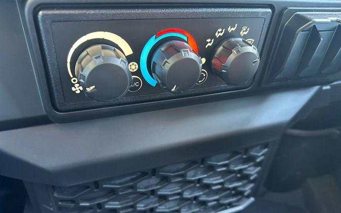 2026 Can-Am Defender MAX LONE STAR CAB HD11