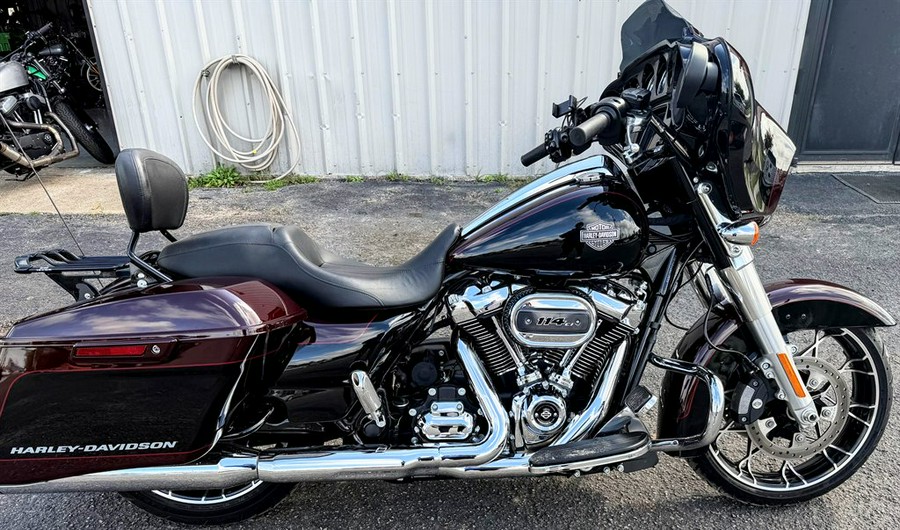 2022 Harley Davidson FLH