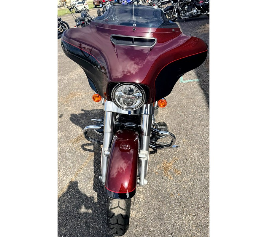 2022 Harley Davidson FLH