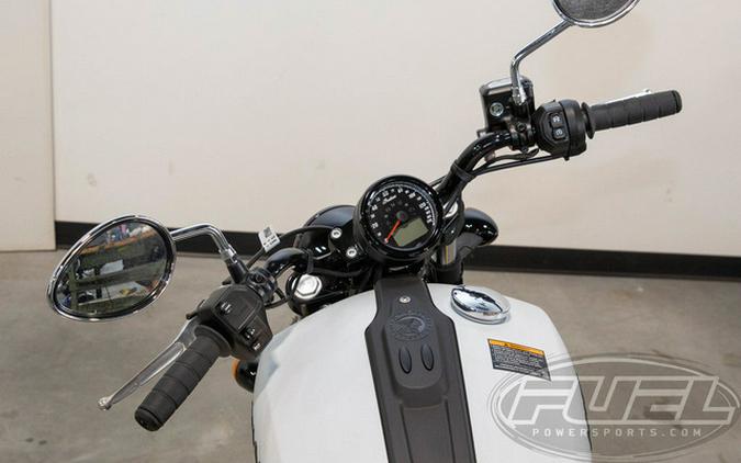 2025 Indian Scout Sixty Bobber Limited Ghost White Metallic S