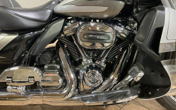 2017 Harley-Davidson Ltd Stardust & Palladium Silver FLHTKSE