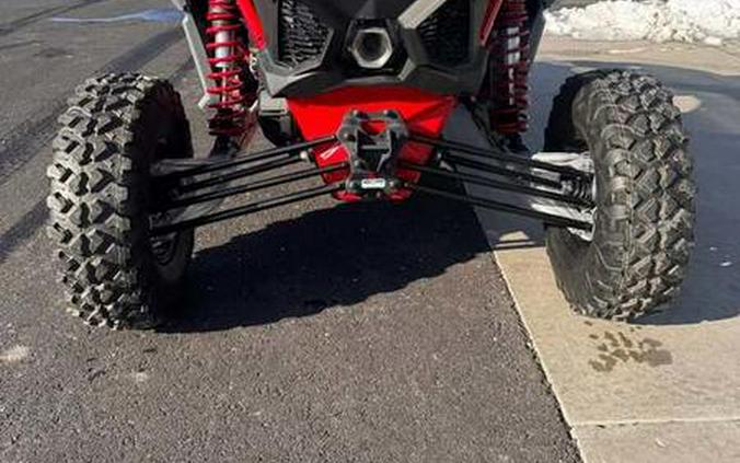 2025 Can-Am® Maverick X3 X rs Turbo RR with Smart-Shox Fiery Red & Hyper Silver