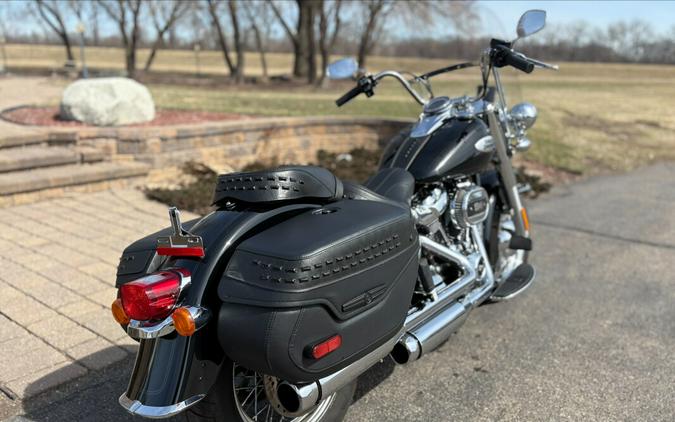 2024 Harley-Davidson® Heritage Classic Vivid Black