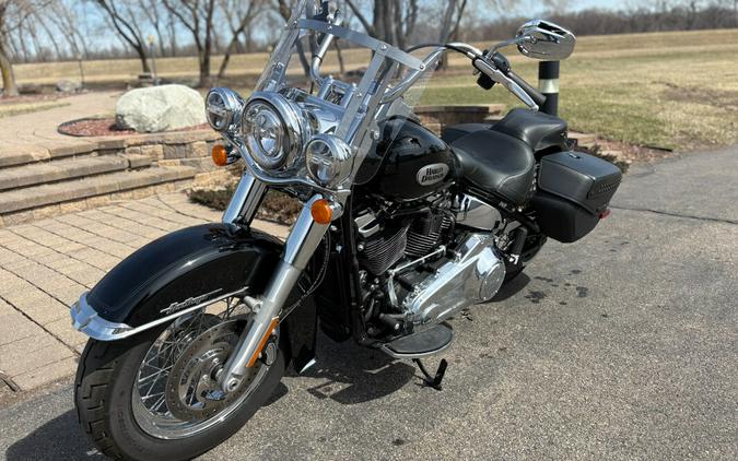 2024 Harley-Davidson® Heritage Classic Vivid Black
