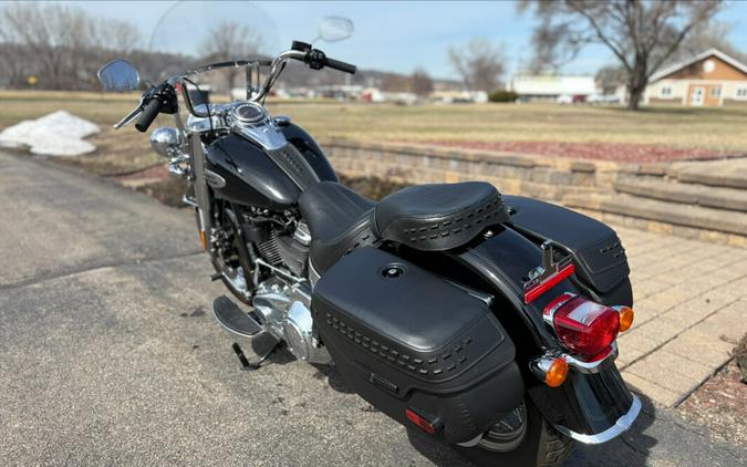 2024 Harley-Davidson® Heritage Classic Vivid Black