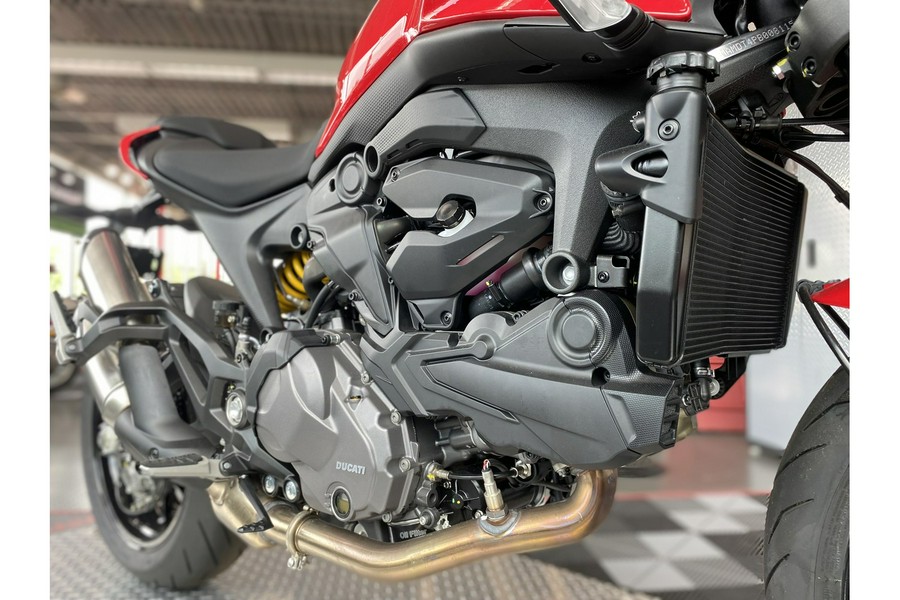 2024 Ducati Monster Plus - Demo