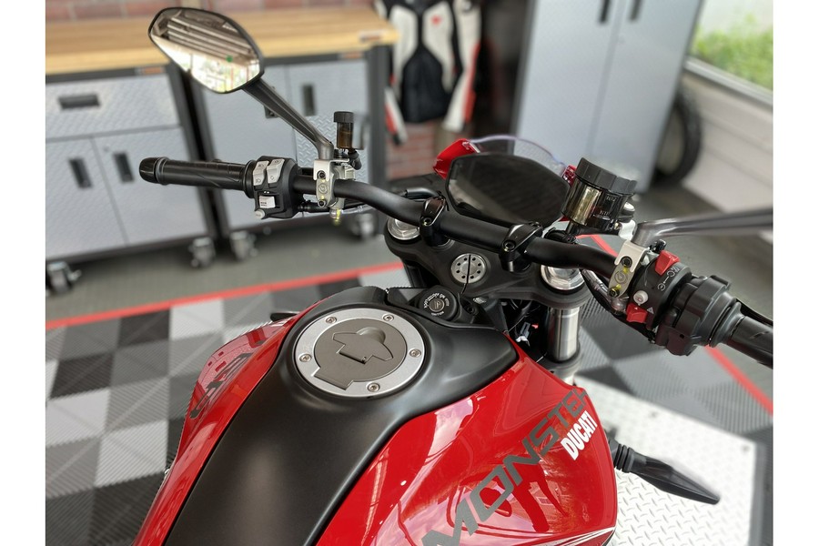 2024 Ducati Monster Plus - Demo