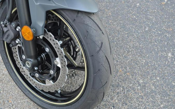 2024 Kawasaki Ninja® 650 Metallic Matte Dark Gray/Metallic Spark Black