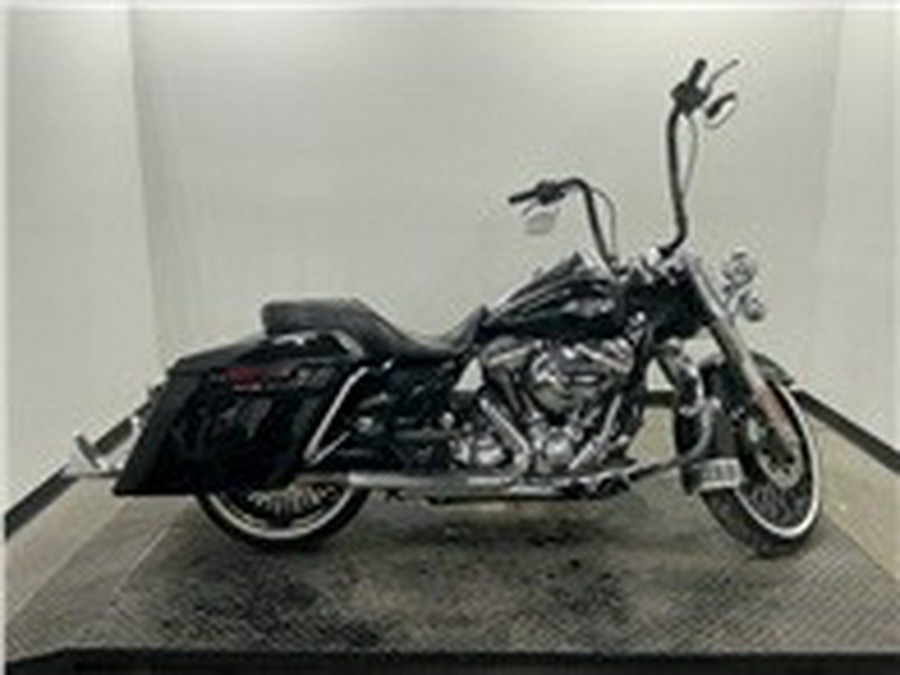 2016 Harley-Davidson Road King Vivid Black