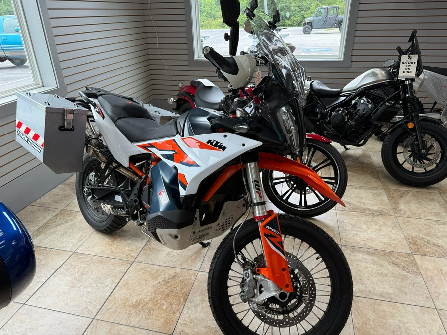 2023 KTM 890 Adventure R
