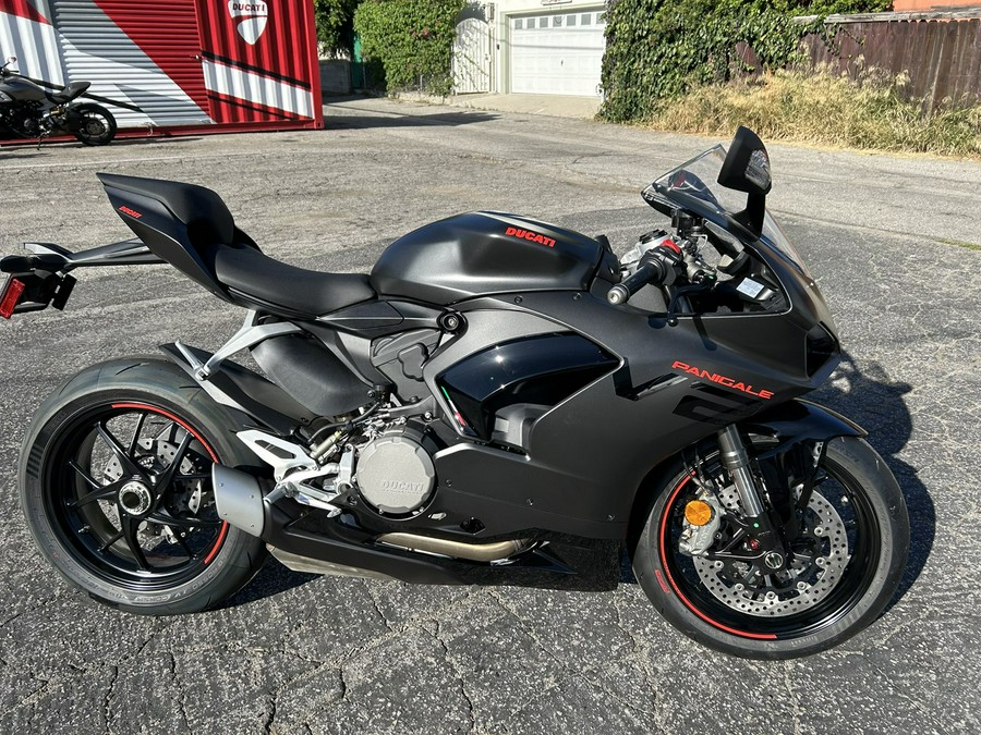 2024 Ducati Panigale V2 - Black on Black