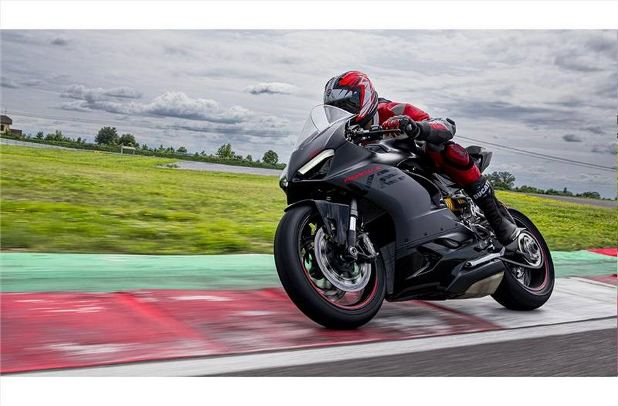 2024 Ducati Panigale V2 - Black on Black