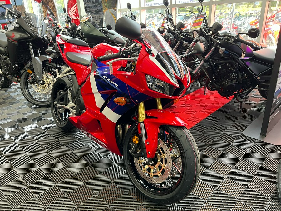 2024 Honda CBR600RR ABS