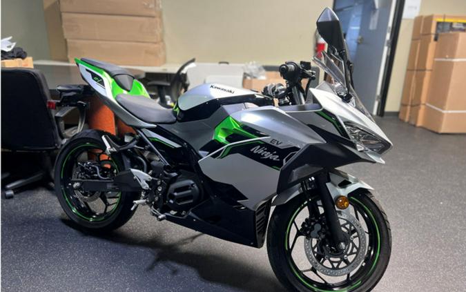 2024 Kawasaki Ninja® e-1 ABS