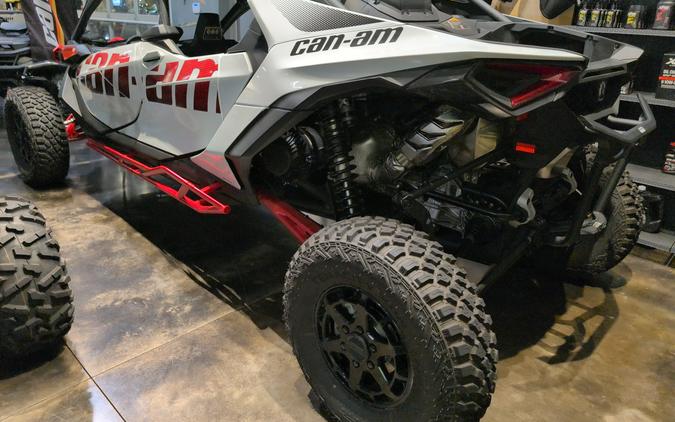 2025 Can-Am Maverick R MAX