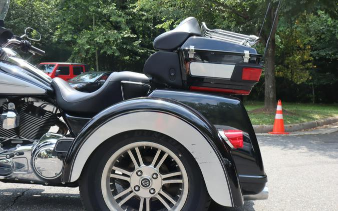 2013 Harley-Davidson Tri Glide Ultra Classic FLHTCUTG