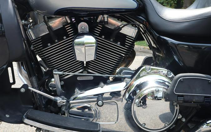 2013 Harley-Davidson Tri Glide Ultra Classic FLHTCUTG