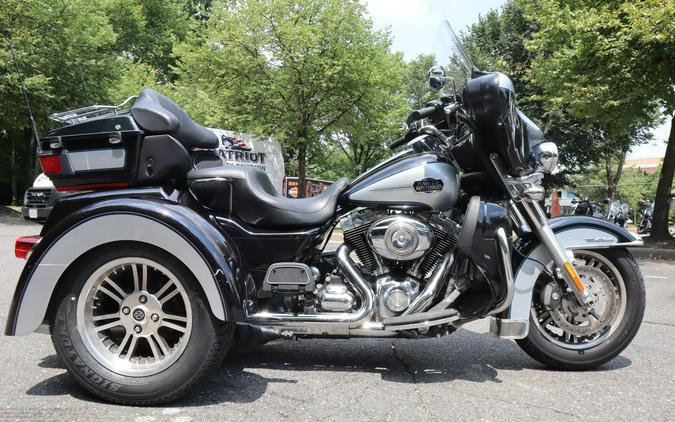 2013 Harley-Davidson Tri Glide Ultra Classic FLHTCUTG