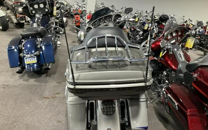 2017 Harley-Davidson® FLHTKSE - CVO™ Limited