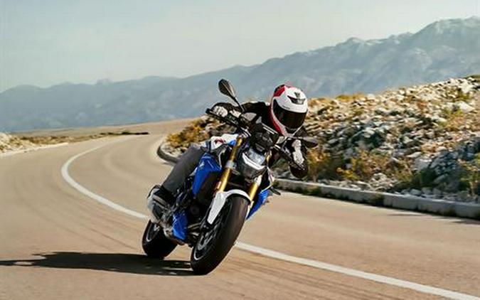 2023 BMW F 900 R