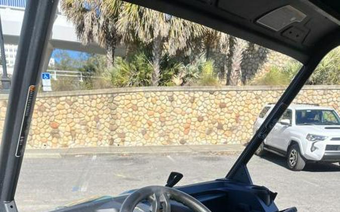 2025 Can-Am® Defender MAX HD9